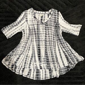 Saint Tropez West Black and White Tie Dye Size Large